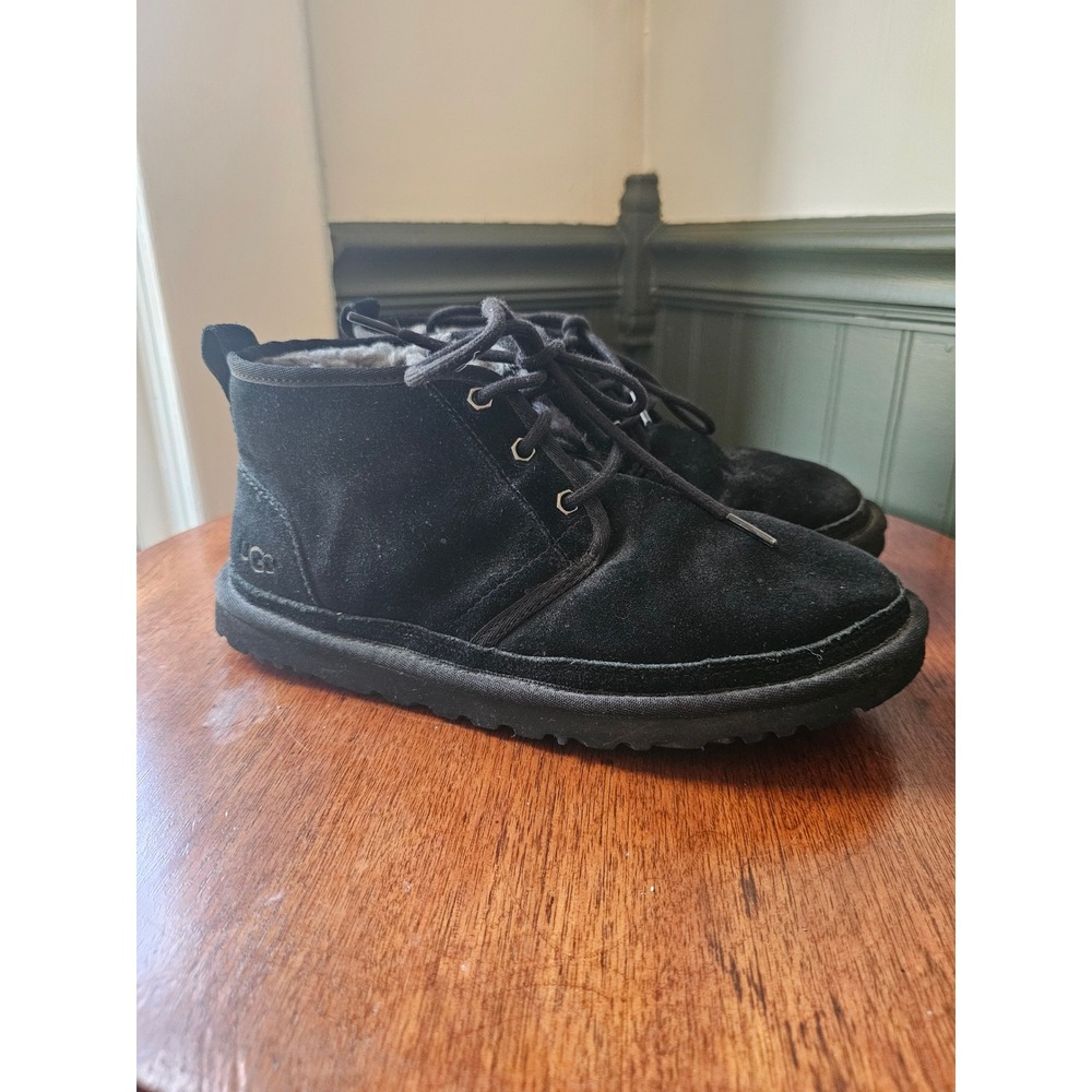 UGG Mens Neumel Black Suede Shearling Lined Lace Up Chukka Boots 3236 Size 9
